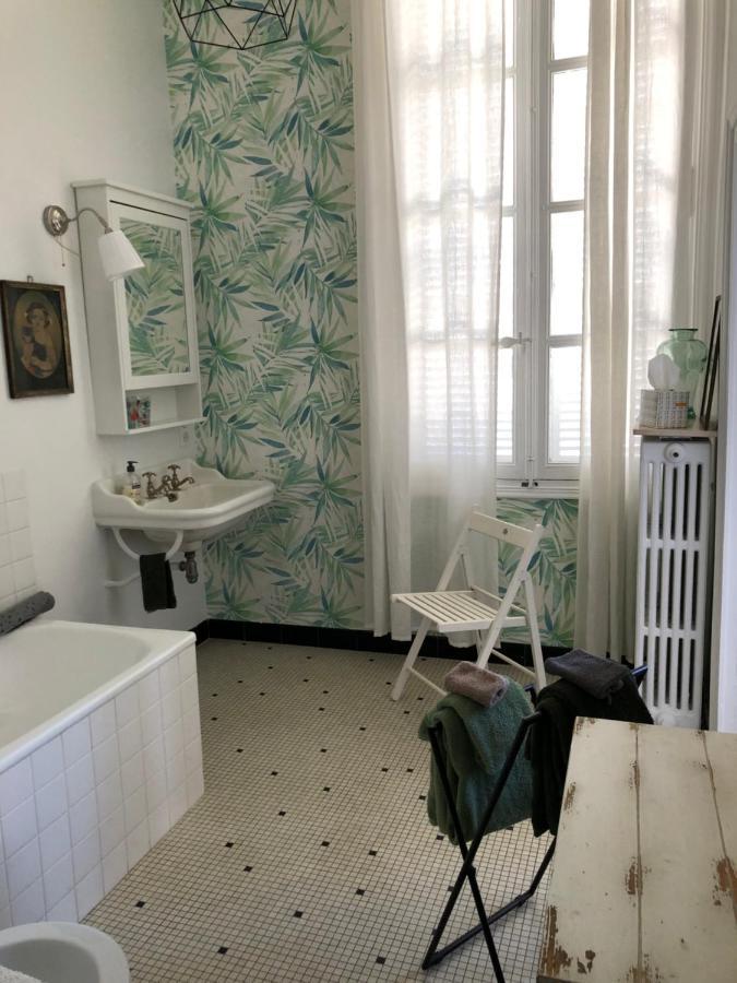 Beautifully Renovated Rooms On Place New York Angouleme Bagian luar foto